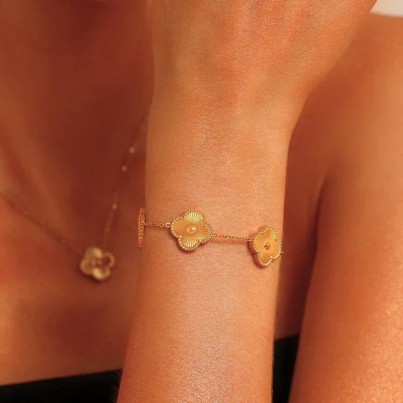 Golden Elégante Bloom Bracelet