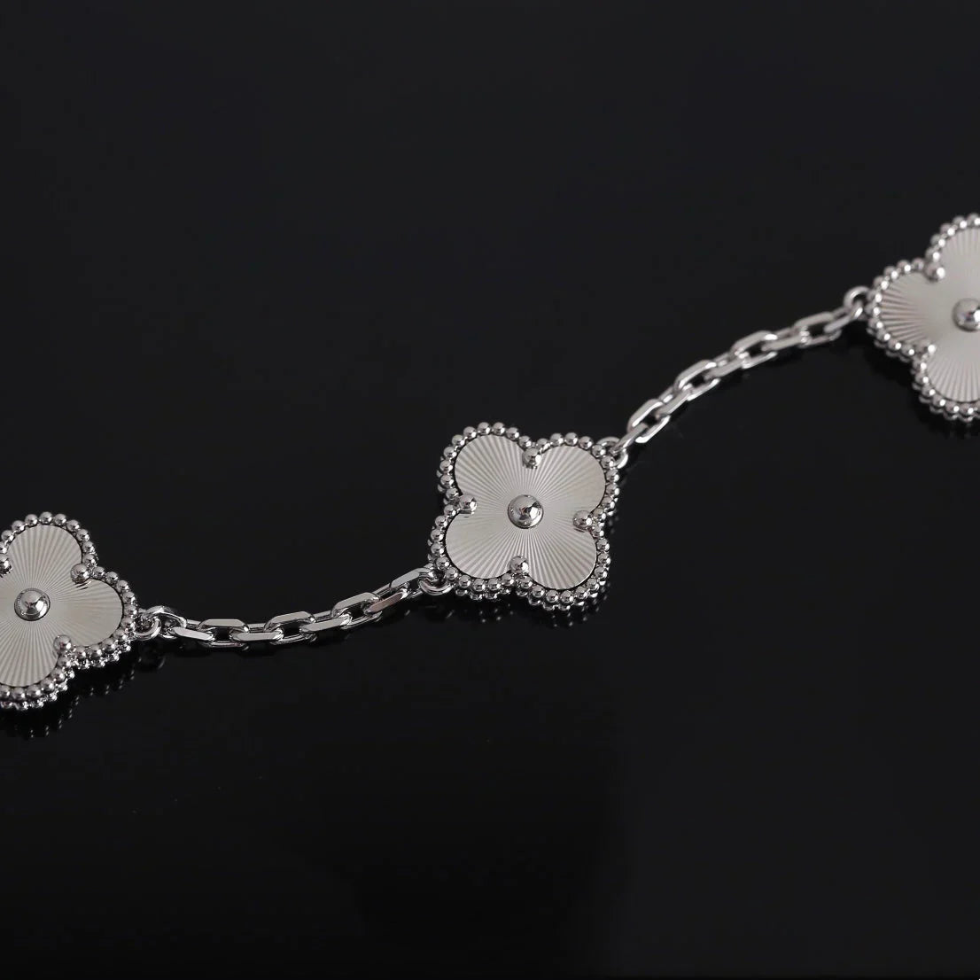 Silver Elégante Bloom Bracelet