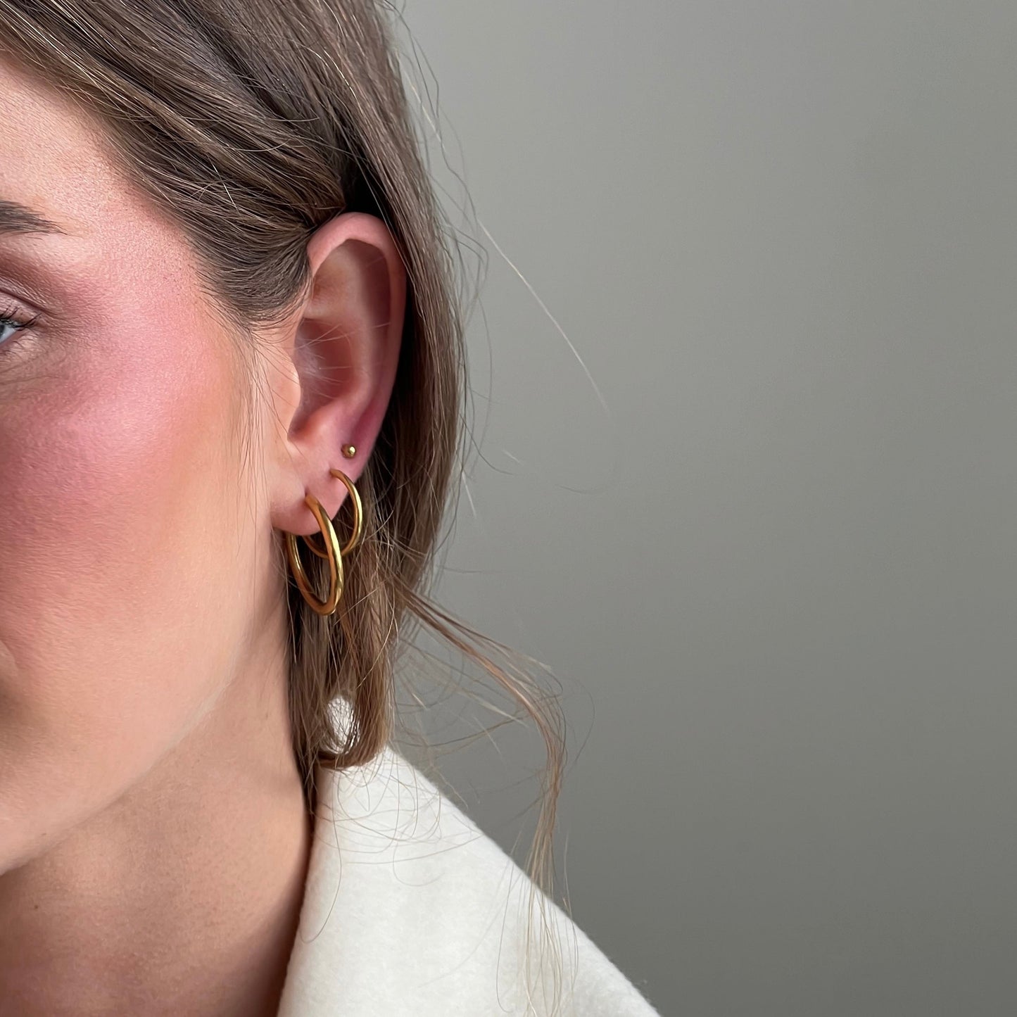 Gleam Studs Earrings