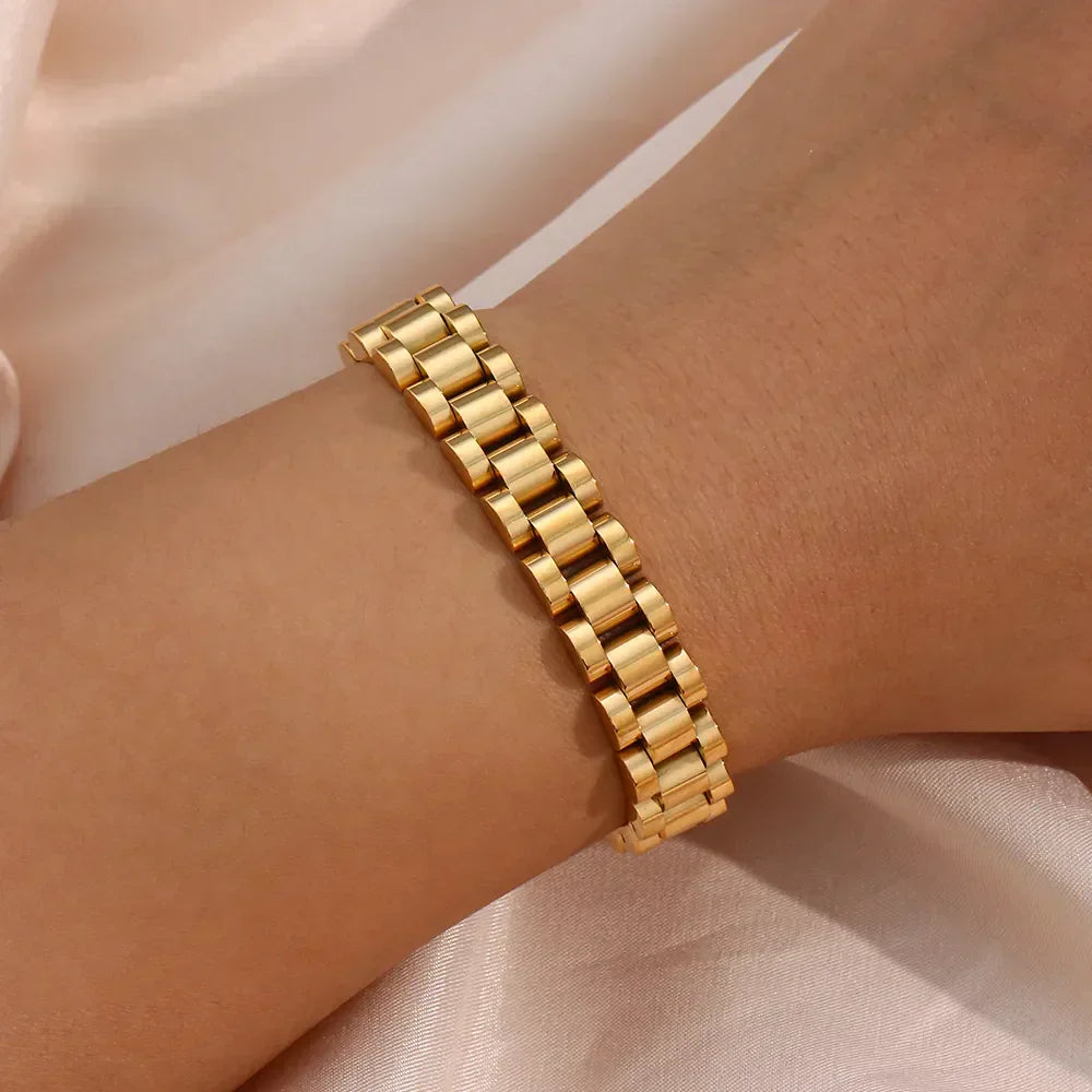 Elancé Crown Bracelet