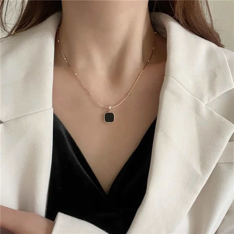 Noir Grace Necklace